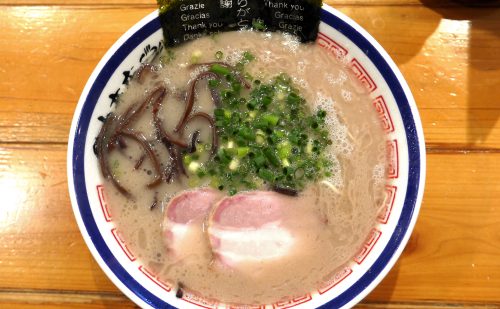 本格博多長浜ラーメン！博多出身者も大ハマリの豚骨ラーメン『田中商店』